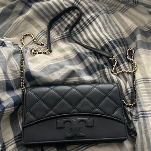 Tory Burch Savannah Chain Wallet